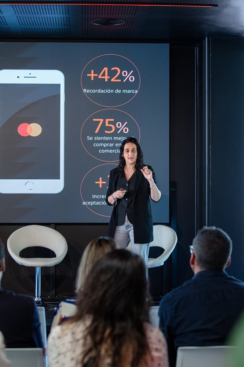Foro-MKTefa-2025-Montserrat-Herrera-CMO-MASTERCARD