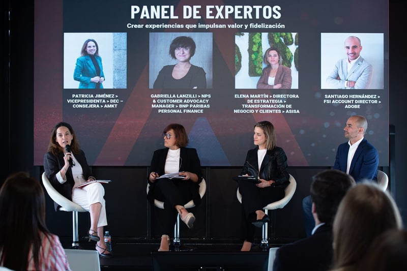 Foro-MKTefa-2025-Panel-CX