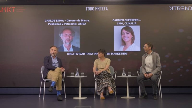 Uno de los momentos del debate entre Carlos Eiroa y Carmen Guerrero en el Foro MKTefa